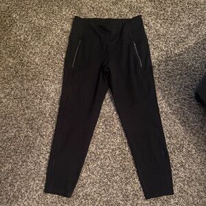 Old Navy Elevate Black Leggings Go Dry